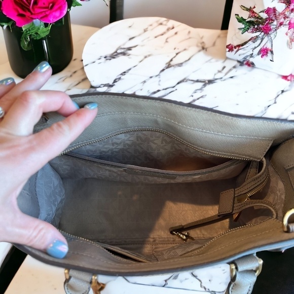 Michael Kors Dillon Satchel Tote Crossbody Bag Saffiano Leather Gray - Picture 8 of 16